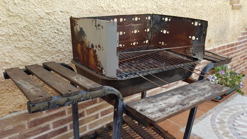 Barbecue Grill Removal